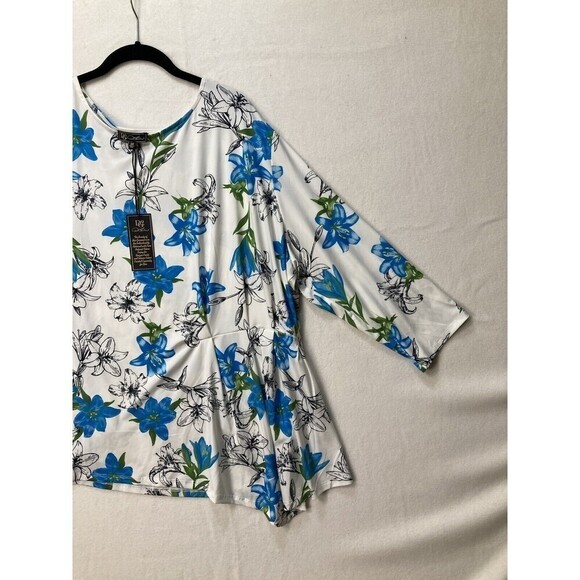 New DG2 Diane Gilman Floral Top Shirt 3/4 Sleeves Blue White Black Floral Ruffle - Picture 11 of 14